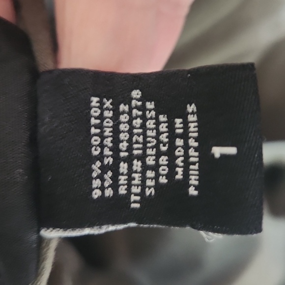 TORRID Foxy Crew Neck Keyhole Tee  Olive Tee Size 1 - Picture 11 of 11